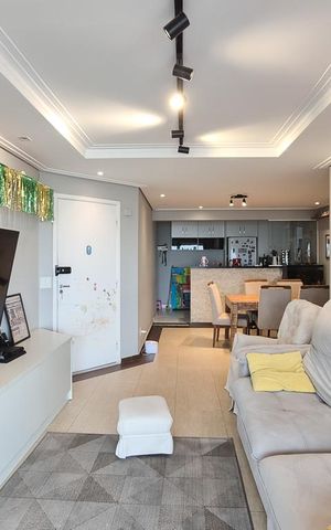 Apartamento à venda com 104m², 3 quartos e 2 vagas Apartamento à venda com 104m², 3 quartos e 2 vagasSala