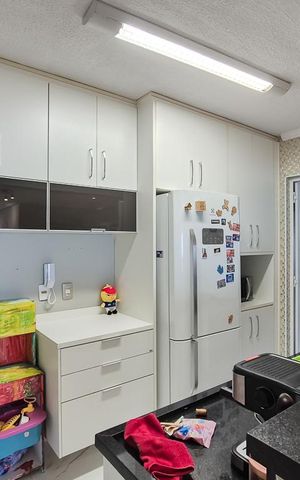 Apartamento à venda com 104m², 3 quartos e 2 vagas Apartamento à venda com 104m², 3 quartos e 2 vagasCozinha