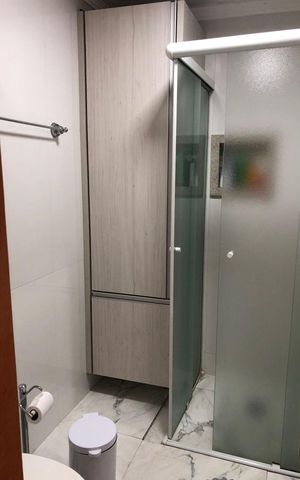 Apartamento à venda com 76m², 2 quartos e 1 vaga Apartamento à venda com 76m², 2 quartos e 1 vagaBanheiro