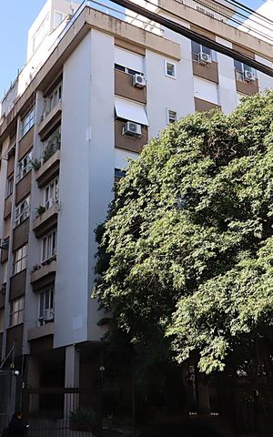 Apartamento à venda com 66m², 2 quartos e 1 vagaFachada do Prédio