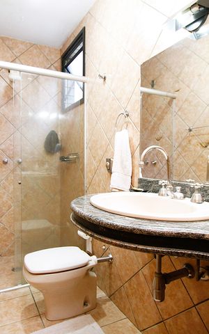 Apartamento à venda com 120m², 3 quartos e 2 vagasBanheiro da Suíte