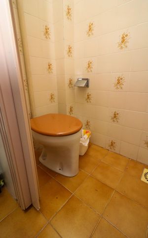 Apartamento à venda com 89m², 3 quartos e sem vaga Apartamento à venda com 89m², 3 quartos e sem vagaBanheiro de serviço
