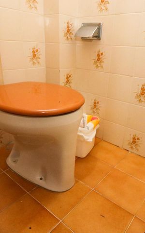 Apartamento à venda com 89m², 3 quartos e sem vaga Apartamento à venda com 89m², 3 quartos e sem vagaBanheiro de serviço