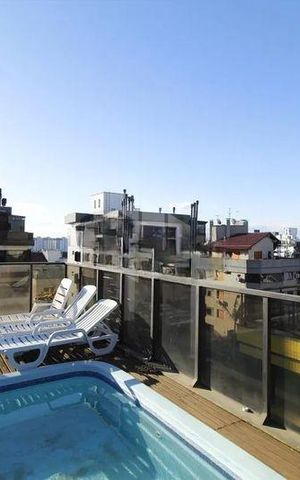Apartamento para alugar com 241m², 3 quartos e 2 vagas