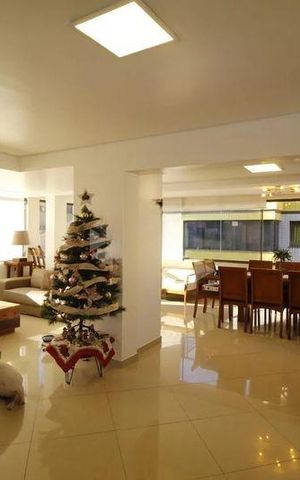 Apartamento para alugar com 241m², 3 quartos e 2 vagas