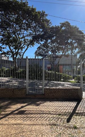 Casa para alugar com 263m², 3 quartos e 2 vagas Casa para alugar com 263m², 3 quartos e 2 vagasÁrea externa