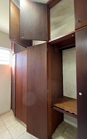 Casa para alugar com 263m², 3 quartos e 2 vagas Casa para alugar com 263m², 3 quartos e 2 vagasCloset da suíte