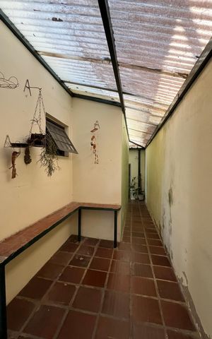 Casa para alugar com 263m², 3 quartos e 2 vagas Casa para alugar com 263m², 3 quartos e 2 vagasCorredor