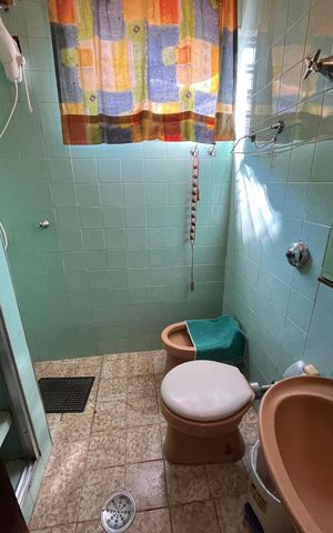 Casa para alugar com 263m², 3 quartos e 2 vagas Casa para alugar com 263m², 3 quartos e 2 vagasBanheiro da suíte