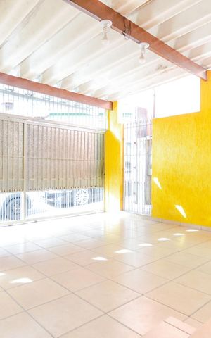 Casa à venda com 350m², 4 quartos e 3 vagasGaragem 