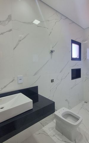 Casa de condomínio à venda com 200m², 3 quartos e 4 vagas Casa de condomínio à venda com 200m², 3 quartos e 4 vagasBanheiro