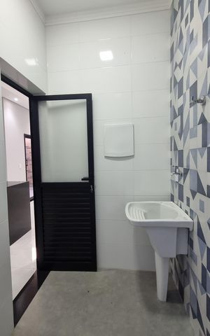 Casa de condomínio à venda com 200m², 3 quartos e 4 vagas Casa de condomínio à venda com 200m², 3 quartos e 4 vagasÁrea de serviço