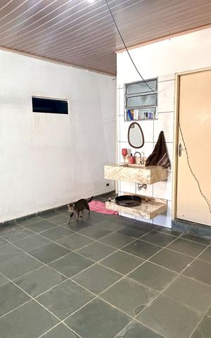 Casa para alugar com 220m², 5 quartos e sem vaga Casa para alugar com 220m², 5 quartos e sem vagaÁrea de Serviço