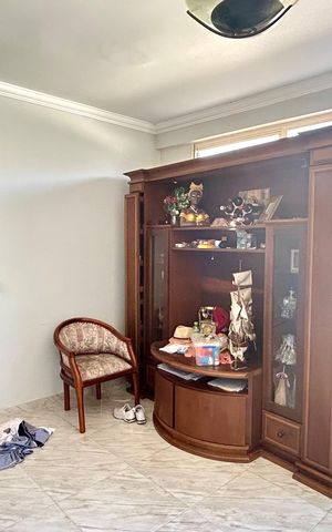 Casa para alugar com 220m², 5 quartos e sem vaga Casa para alugar com 220m², 5 quartos e sem vagaSala