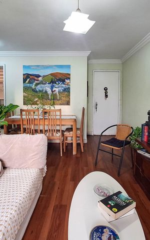 Apartamento à venda com 85m², 3 quartos e 1 vaga Apartamento à venda com 85m², 3 quartos e 1 vagaSala