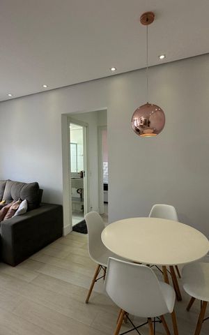 Apartamento à venda com 51m², 2 quartos e 1 vaga Apartamento à venda com 51m², 2 quartos e 1 vagaSala