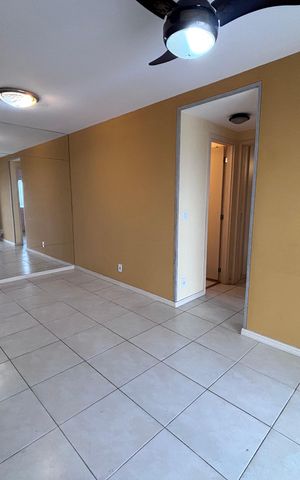 Apartamento à venda com 75m², 2 quartos e 1 vaga Apartamento à venda com 75m², 2 quartos e 1 vagaSala