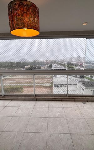 Apartamento à venda com 75m², 2 quartos e 1 vaga Apartamento à venda com 75m², 2 quartos e 1 vagaVaranda