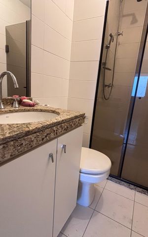 Apartamento à venda com 75m², 2 quartos e 1 vaga Apartamento à venda com 75m², 2 quartos e 1 vagaBanheiro