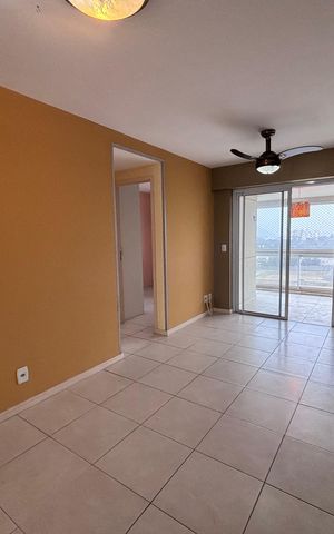 Apartamento à venda com 75m², 2 quartos e 1 vaga Apartamento à venda com 75m², 2 quartos e 1 vagaSala