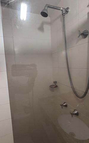 Apartamento à venda com 75m², 2 quartos e 1 vaga Apartamento à venda com 75m², 2 quartos e 1 vagaBanheiro do Quarto 2