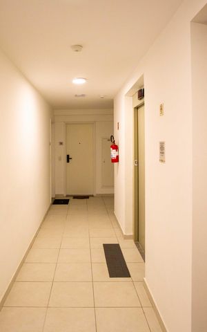Apartamento à venda com 56m², 2 quartos e 1 vagaHall de entrada