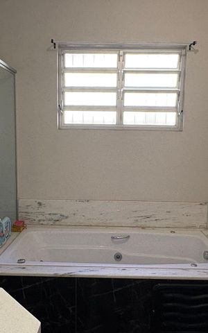 Casa para alugar com 525m², 3 quartos e 2 vagas