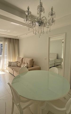 Apartamento à venda com 50m², 1 quarto e 1 vaga Apartamento à venda com 50m², 1 quarto e 1 vagaSala de Jantar