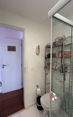 Apartamento à venda com 174m², 4 quartos e 3 vagas Apartamento à venda com 174m², 4 quartos e 3 vagasBanheiro Suíte 2