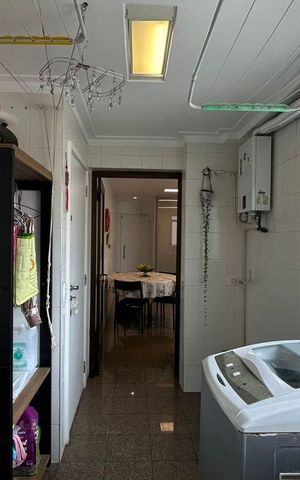 Apartamento à venda com 174m², 4 quartos e 3 vagas Apartamento à venda com 174m², 4 quartos e 3 vagasÁrea de Serviço