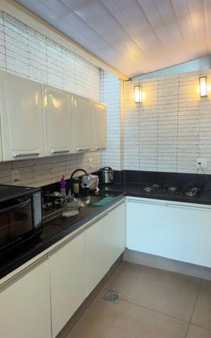Apartamento à venda com 140m², 3 quartos e 2 vagas Apartamento à venda com 140m², 3 quartos e 2 vagasCozinha