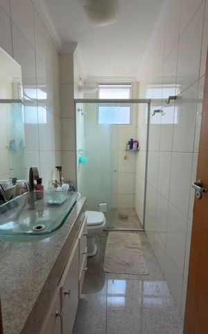 Apartamento à venda com 140m², 3 quartos e 2 vagas Apartamento à venda com 140m², 3 quartos e 2 vagasBanheiro