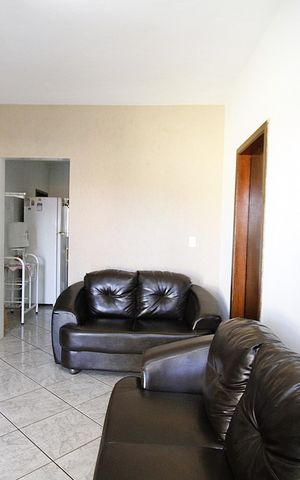 Casa à venda com 360m², 4 quartos e 4 vagasSala