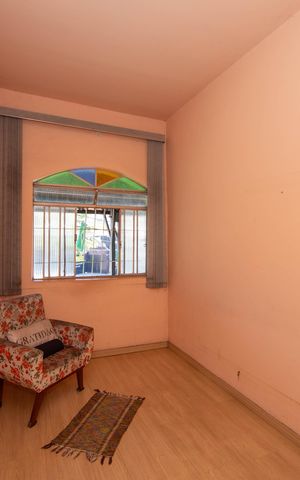 Casa à venda com 245m², 4 quartos e 2 vagas Casa à venda com 245m², 4 quartos e 2 vagasQuarto 1