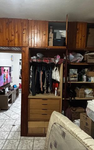 Casa à venda com 165m², 2 quartos e 2 vagas Casa à venda com 165m², 2 quartos e 2 vagasQuarto 1