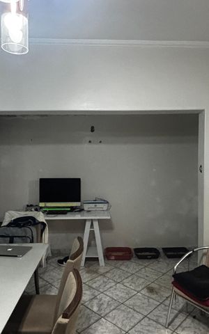 Casa à venda com 165m², 2 quartos e 2 vagas Casa à venda com 165m², 2 quartos e 2 vagasSala - Sala de Jantar