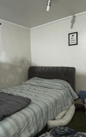 Casa à venda com 165m², 2 quartos e 2 vagas Casa à venda com 165m², 2 quartos e 2 vagasQuarto 2