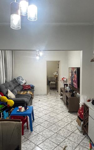 Casa à venda com 165m², 2 quartos e 2 vagas Casa à venda com 165m², 2 quartos e 2 vagasSala - Sala de Jantar
