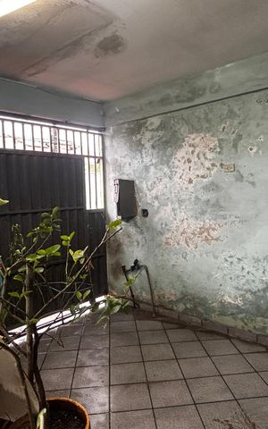 Casa à venda com 165m², 2 quartos e 2 vagas Casa à venda com 165m², 2 quartos e 2 vagasGaragem