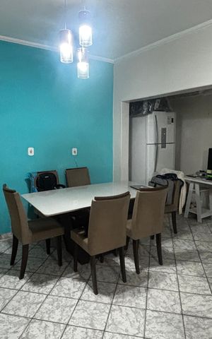 Casa à venda com 165m², 2 quartos e 2 vagas