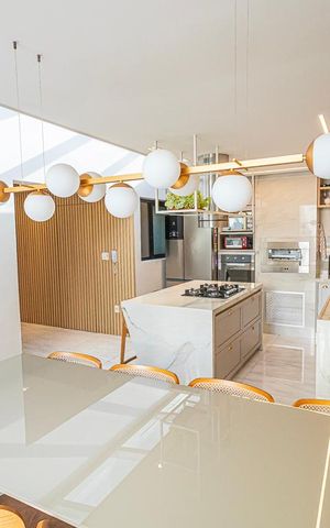 Apartamento à venda com 193m², 3 quartos e 3 vagasCozinha