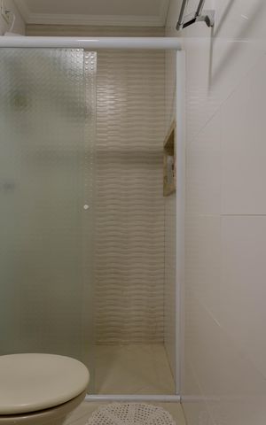 Apartamento à venda com 60m², 2 quartos e 1 vaga Apartamento à venda com 60m², 2 quartos e 1 vagaBanheiro