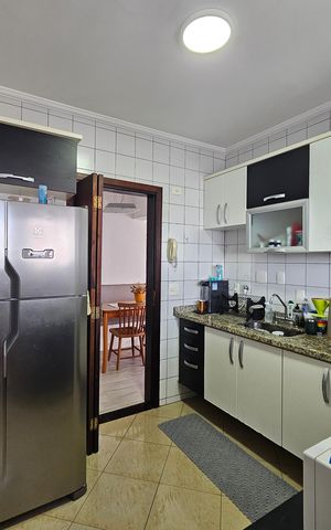 Apartamento à venda com 106m², 3 quartos e 2 vagas Apartamento à venda com 106m², 3 quartos e 2 vagasCozinha