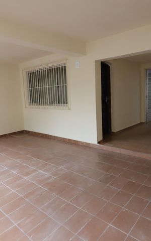 Casa para alugar com 172m², 4 quartos e 2 vagasGaragem