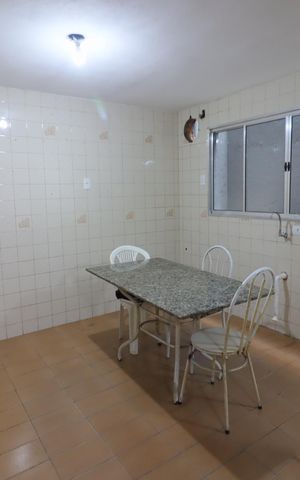 Casa para alugar com 172m², 4 quartos e 2 vagasCozinha
