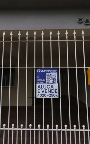 Casa para alugar com 172m², 4 quartos e 2 vagasFachada