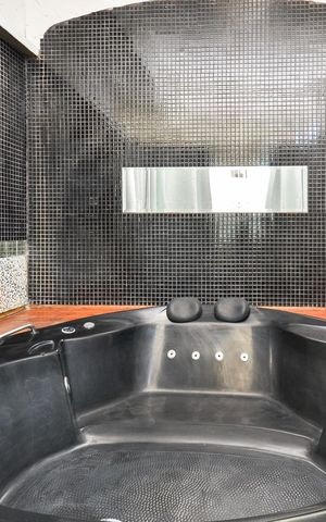 Apartamento à venda com 220m², 3 quartos e 2 vagas Apartamento à venda com 220m², 3 quartos e 2 vagasÁrea Cobertura