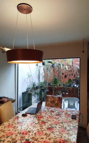 Casa à venda com 480m², 2 quartos e 2 vagasSala