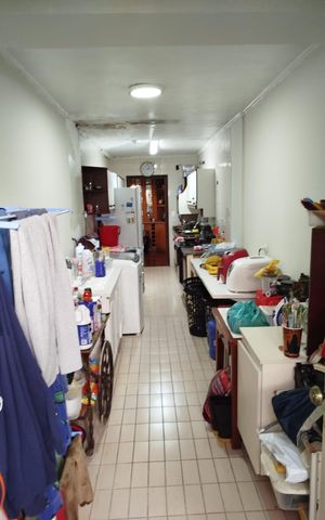 Casa à venda com 480m², 2 quartos e 2 vagasCozinha