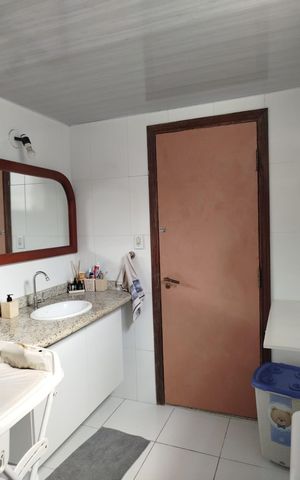 Casa à venda com 480m², 2 quartos e 2 vagasBanheiro